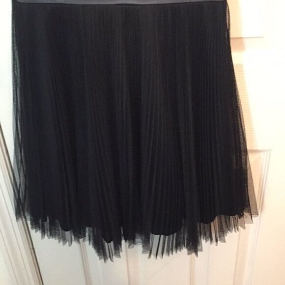 TRIXXI JUNIORS SZ 3  Dress, party dress Pit to Pit 14" FLOWY ON BOTTOM - Picture 4 of 11